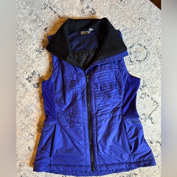 Athleta Jackets & Blazers - Athleta Sprinter Vest size medium in Vibrant Cobalt